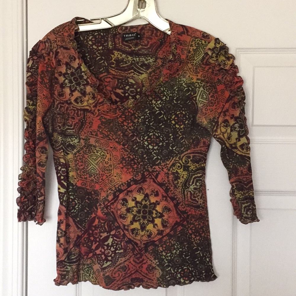 Women’s blouse with beautiful warm earth tones!